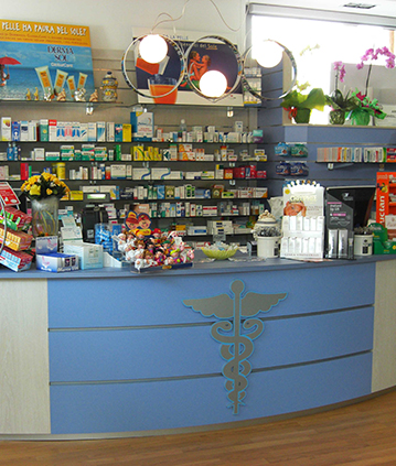 centrovetrine-frosinone-arredamento-farmacia-complementi-arredo-servizi